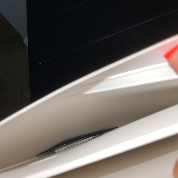 Otterbox  screen protector 11" ipad pro - Picture 4 of 4